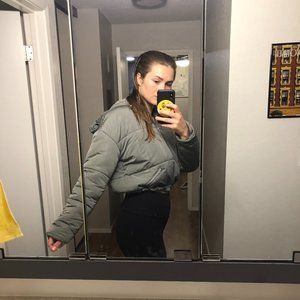 Cropper puffer pullover